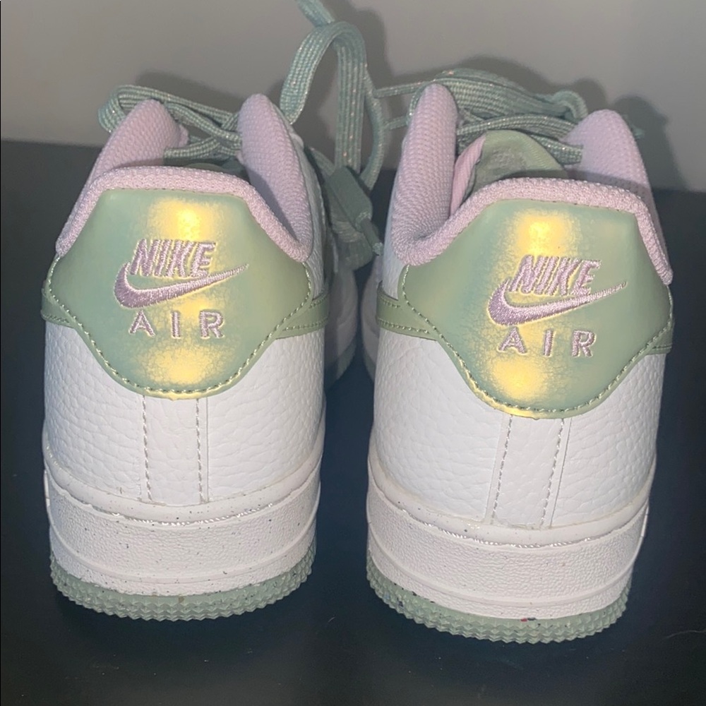 NIB Nike Air Force 1 White, Light Green and Yellow Youth Size 5 - Picture 5 of 12